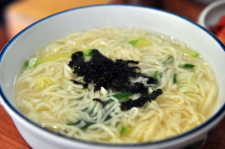 삼삼만두 이미지