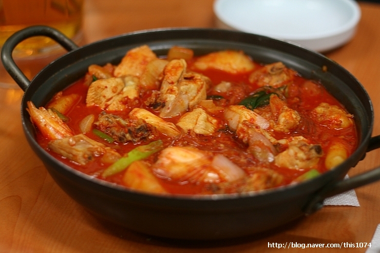 일미숯불치킨 이미지