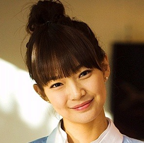 똥머리 이미지