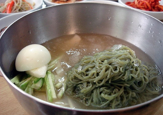 산수냉면 이미지