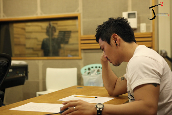 제이투(J2) 이미지