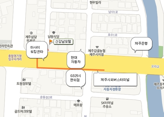 비행기모텔 이미지