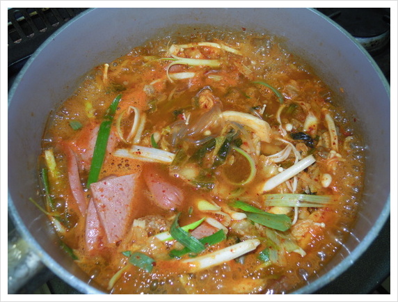 병장부대찌개 이미지