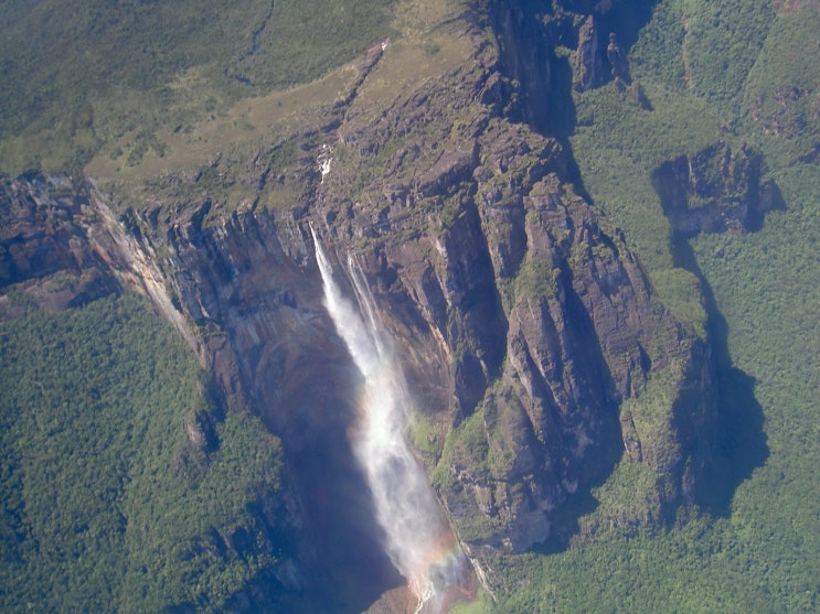 angel-falls-979m