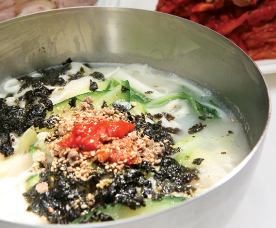 유명손칼국수 이미지