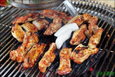 황토숯불닭갈비 이미지