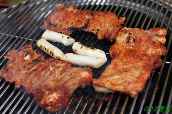 황토숯불닭갈비 이미지