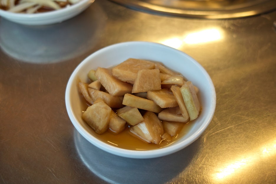 꿀꿀뒷고기 이미지