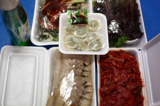 본가장충왕족발 이미지