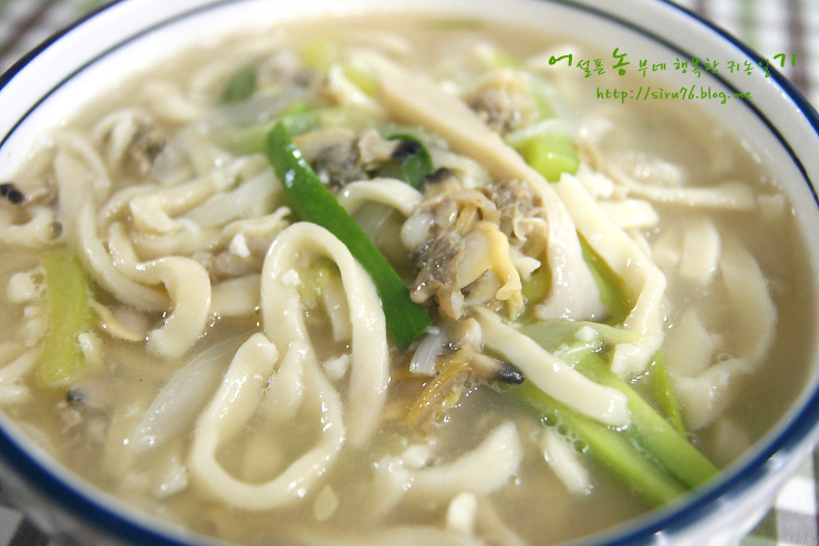 바지락손칼국수 이미지