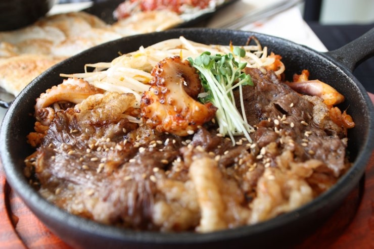 차돌박힌쭈꾸미 이미지