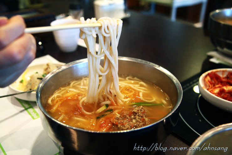 명동칼국수 이미지