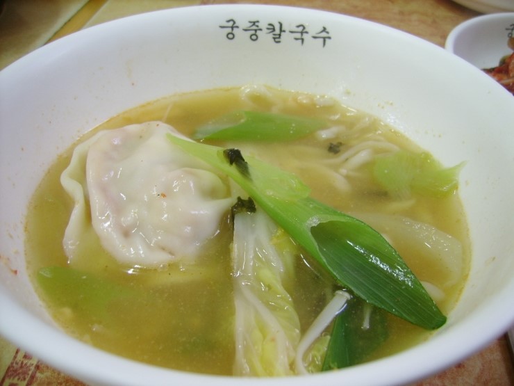 궁중칼국수 이미지