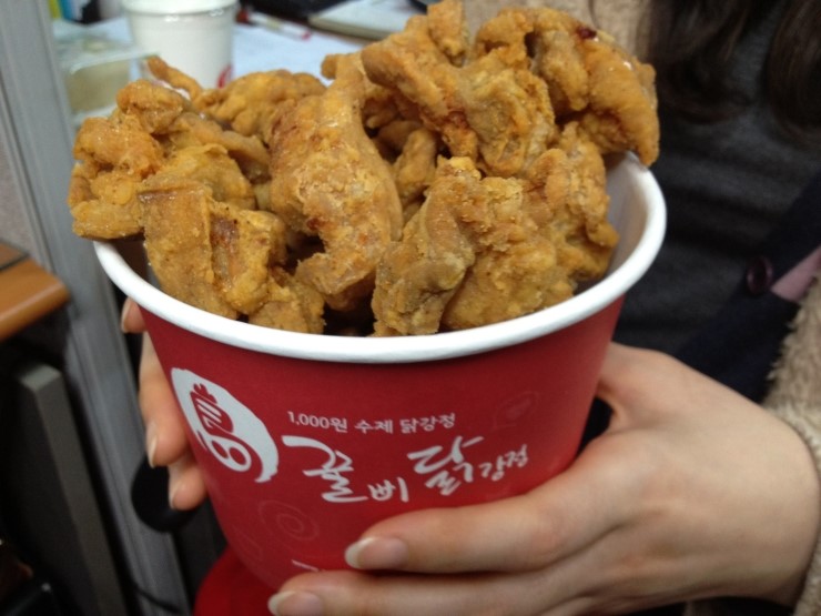 꿀삐닭강정 이미지