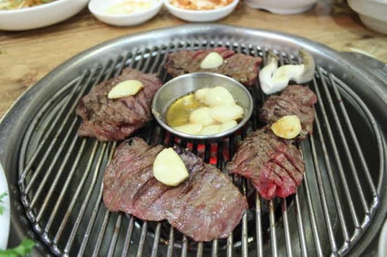 바우석쇠구이 이미지