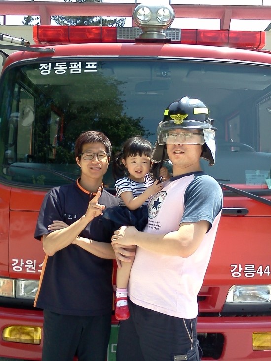 덕순홍 이미지