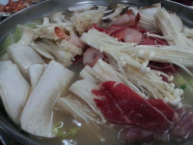 엄마손칼국수 이미지
