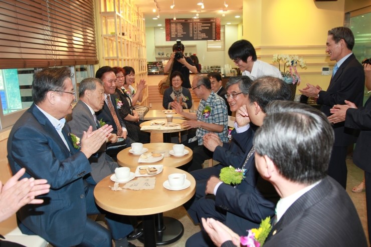 카페 위(CAFE WE) 이미지