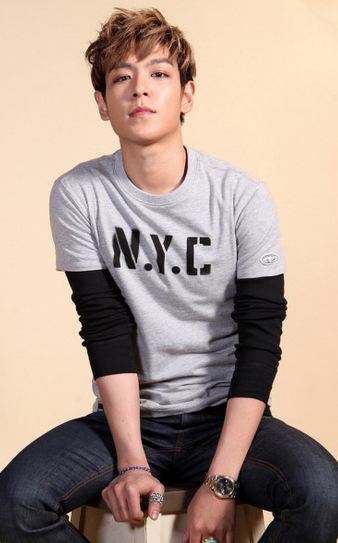 탑(TOP) 이미지