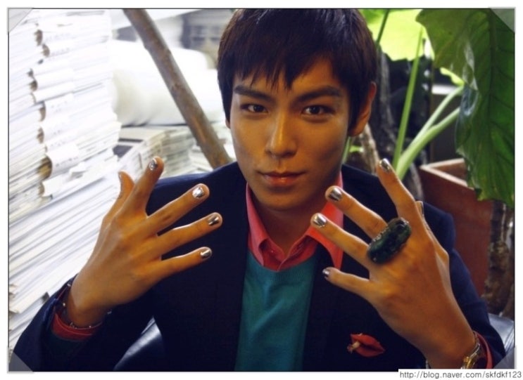 탑(TOP) 이미지
