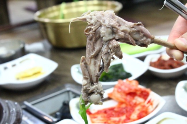 명동능이백숙 이미지
