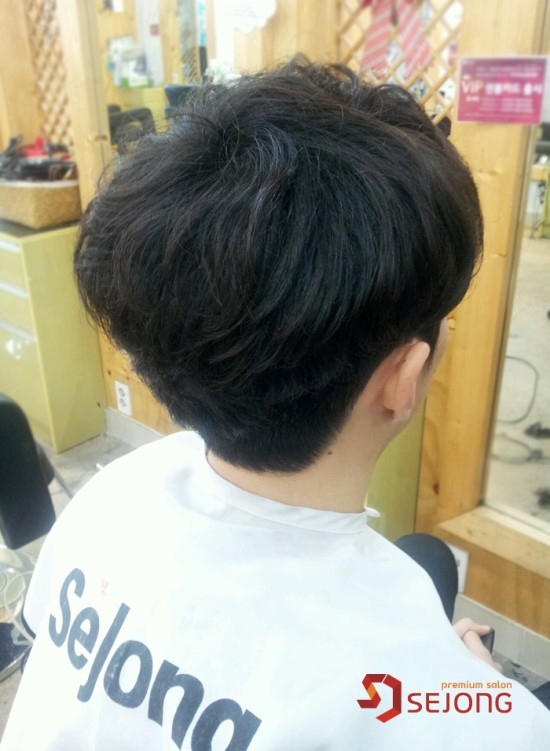 윤헤어남성컷트 이미지