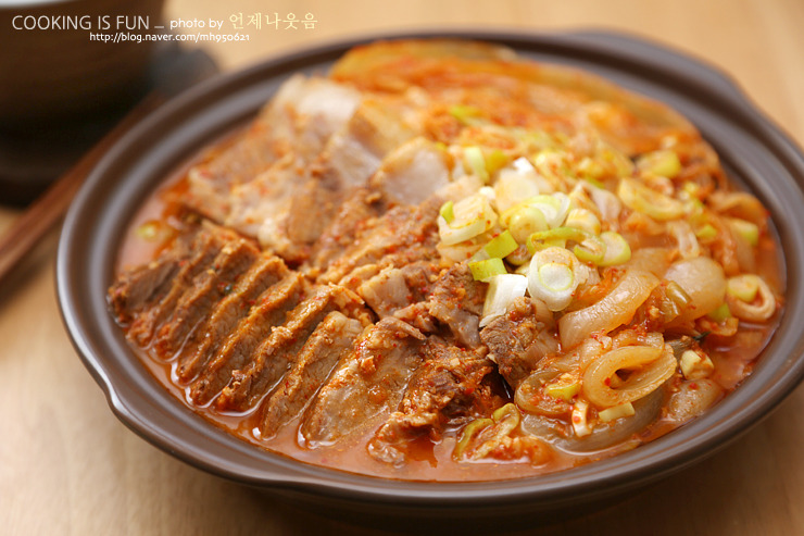 돼지랑김치랑 이미지