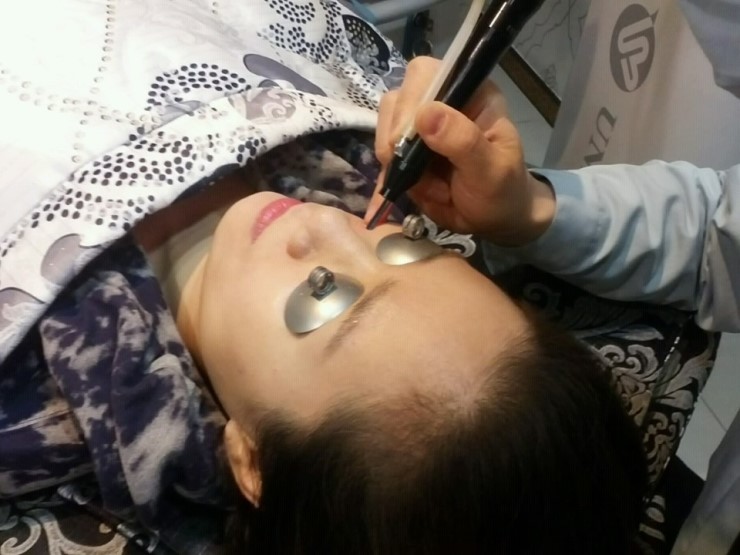 더블유피부과 이미지