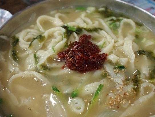 홍두깨칼국수2900 이미지