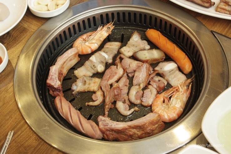 강한남자장작구이 이미지