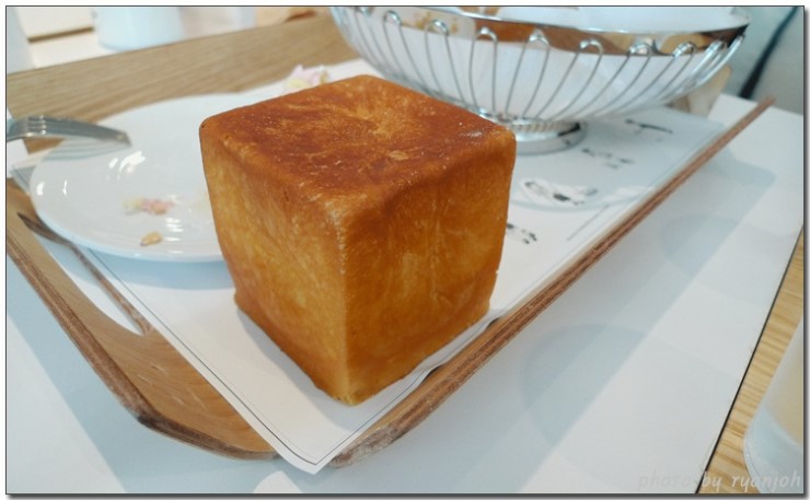 달맞이빵 이미지