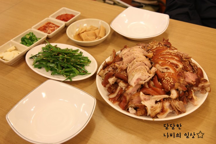 한방녹차족발 이미지