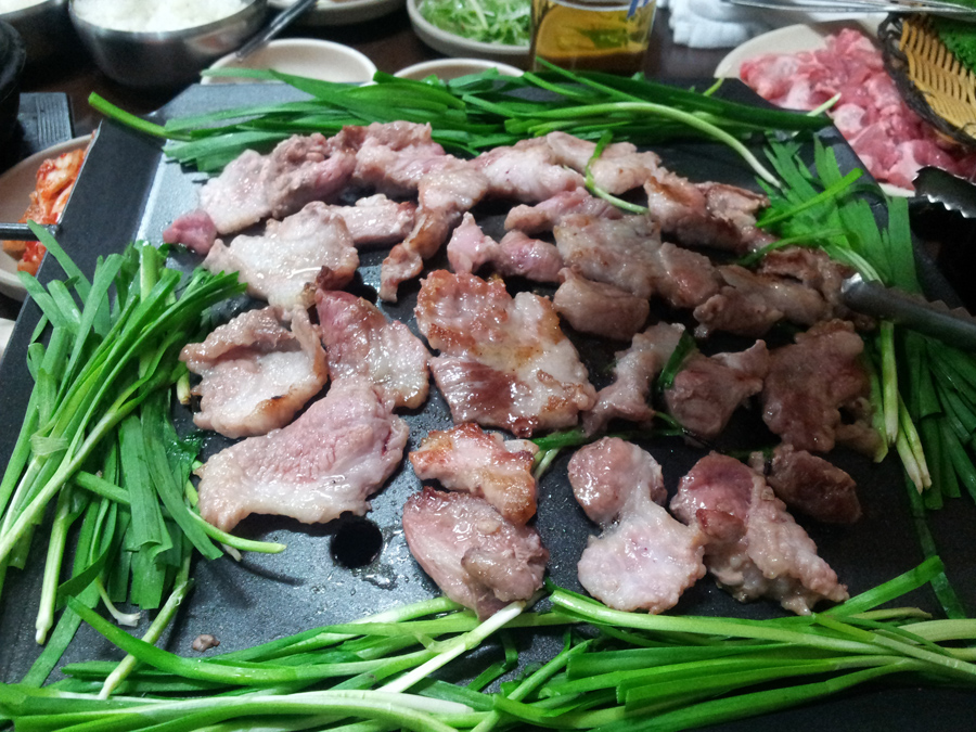 뭉티기뒷고기 이미지