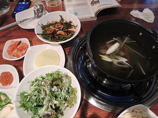 홍대 칼국수와 족발 이미지