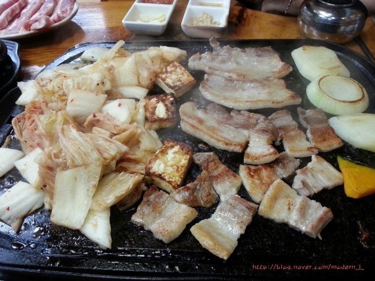 돼지병장 이미지