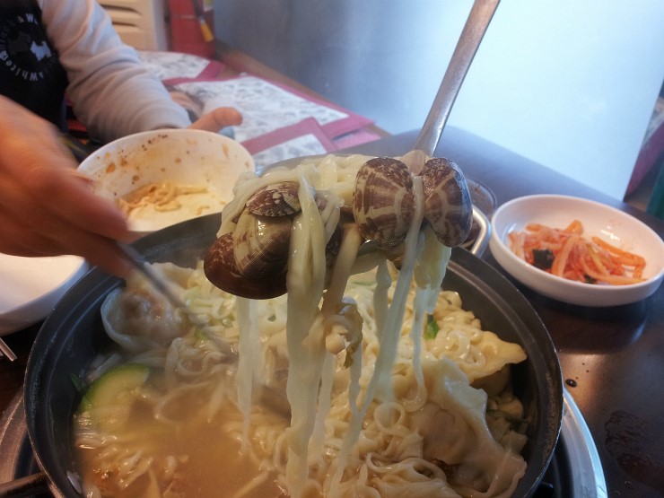 설악산강황칼국수 이미지