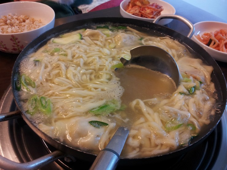 설악산강황칼국수 이미지