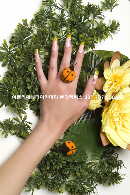 네일아티 이미지