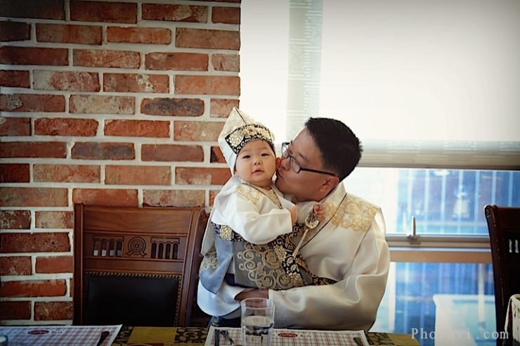 돌돌메이크업 이미지
