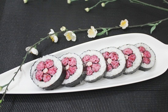 햄을품은김밥 이미지