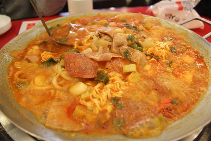 흥부부대찌개 이미지