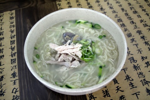 아궁이칼국수 이미지