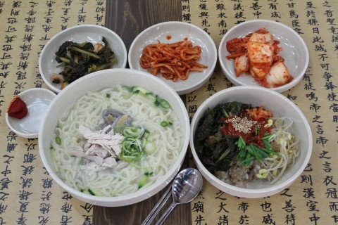 아궁이칼국수 이미지