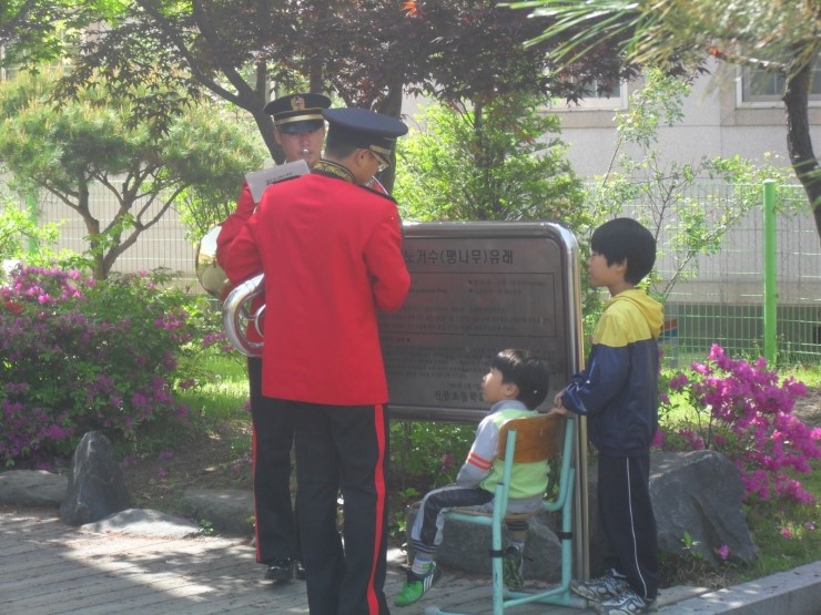 진잠초등학교 이미지