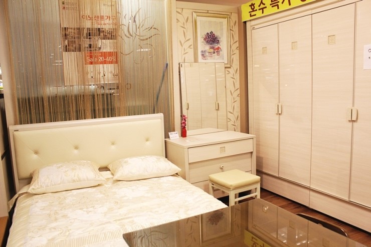 이노센트가구시몬스침대 이미지