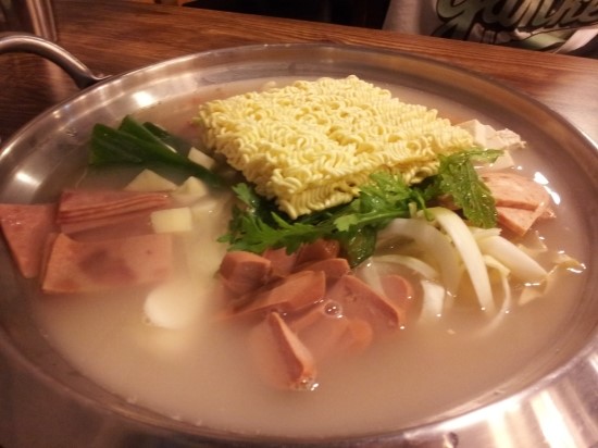 공룡부대찌개 이미지