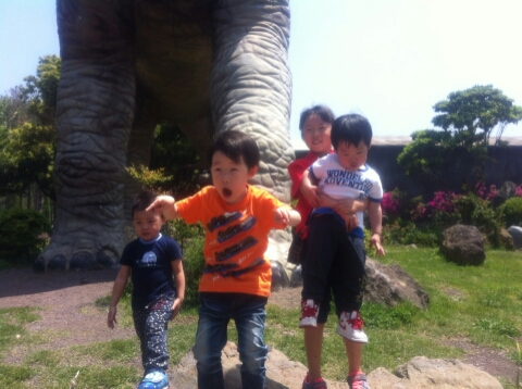 공룡한식뷔페 이미지