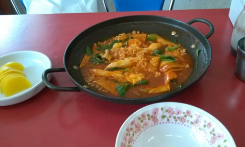 냉이와깻잎 이미지