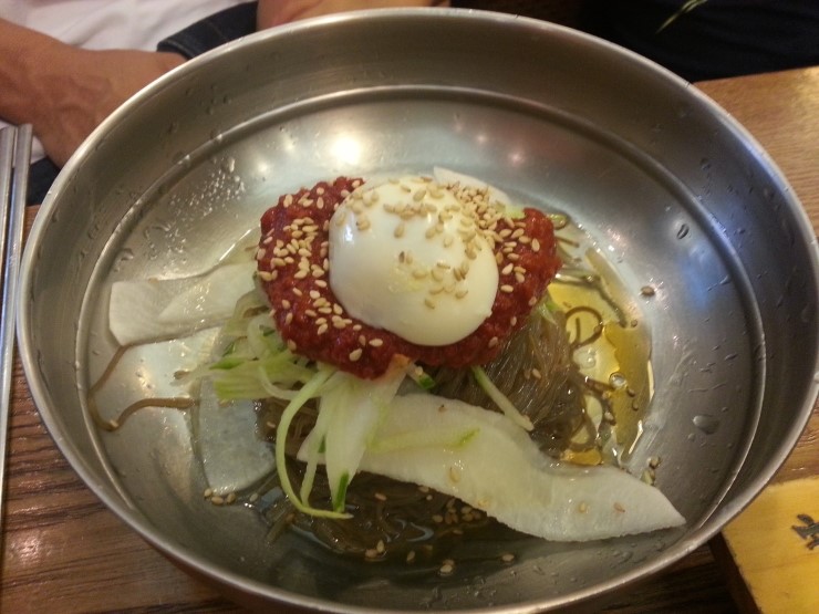 육쌈냉면 이미지