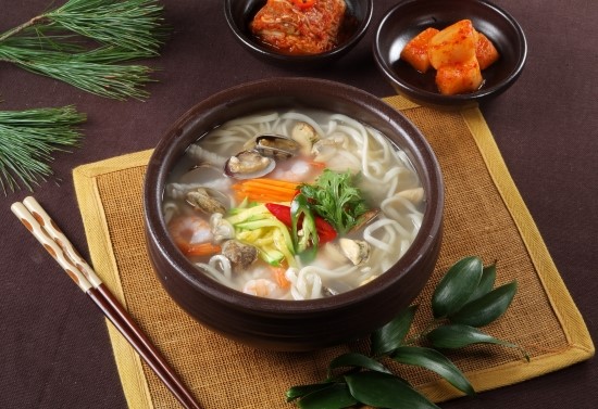 손칼국수 이미지